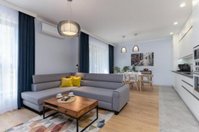 BR12 Premium Apartments , garaż